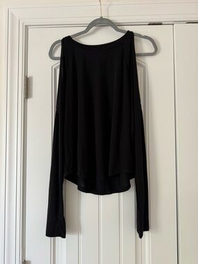 Halara Cold Shoulder Long Sleeve Top